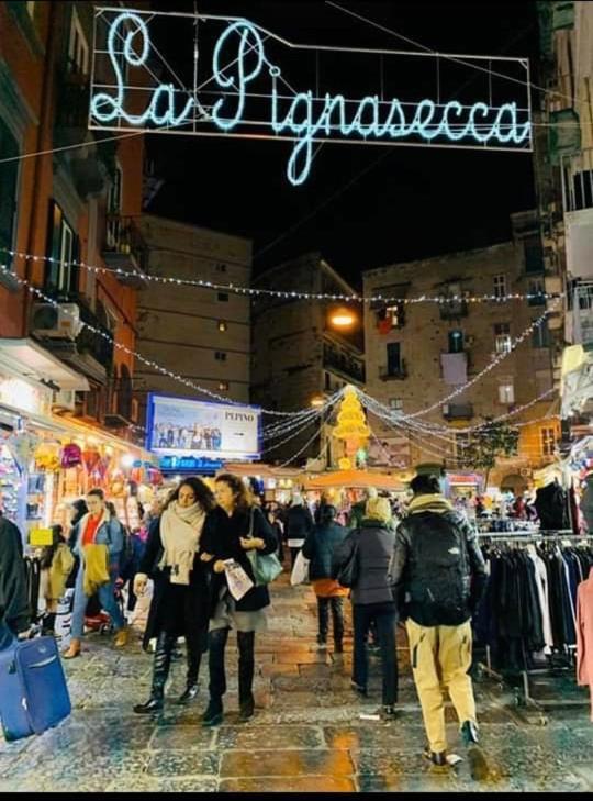 La Dimora Dei Borboni Acomodação com café da manhã Nápoles Exterior foto